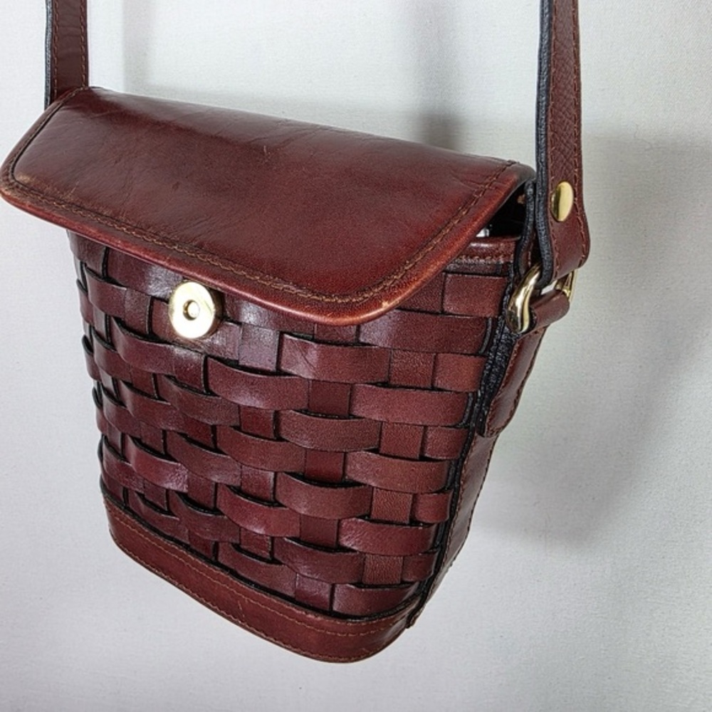 Weaved Leather mini basket flap Body bag